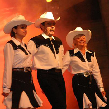 DANCING RIDERS